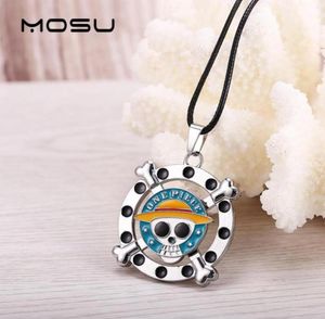 Pendant Necklaces MOSU 12pcs Lots Anime One Piece Necklace Rotatable Luffy Cosplay High Quality Metal Jewelry Can Drop41706075633571