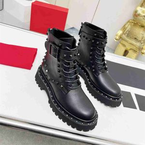 2022 design de luxo botas valentinis elegante asnd perfeito legal menina no outono inverno alfabeto anti-rugas moda lazer botas 23.12.15im