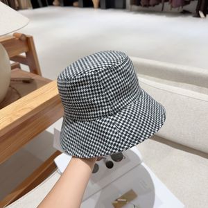 Zupełnie nowy projektant Sun Wide Brim Hats Men Men Outdoor Fashion Summer Beach Sunhat Hats Fisherman's Hats