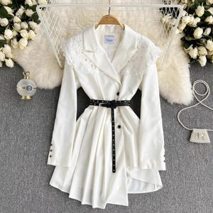 Casual Dresses Elegant Fashion Suit Blazer Dress Women 2023 Summer Autumn White Embrodery Flower Spets Shawl Single Breasted Short Robe