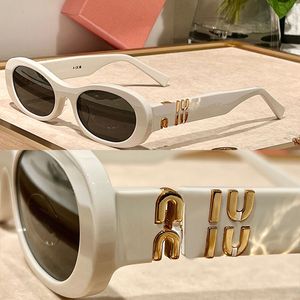 Moda erkek ve kadın tasarımcı niu bakış güneş gözlükleri UV400 oval asetat çerçeve düz kenar ayna bacakları tapınaklarda metal harf logosu smu06zs parti dış mekan