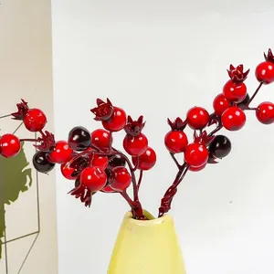 Decorative Flowers 3Pcs Artificial Pomegranate Bouquet With Red Berries Simulation Fruit Christmas Party Living Room Vase Decoration Home