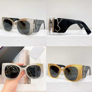 Bayanlar kedi göz tasarımcısı güneş gözlükleri gümüş metal oyma çerçeve siyah lens marka moda kadın güneş gözlükleri seyahat tatil Noel teması gözlükleri sl m242