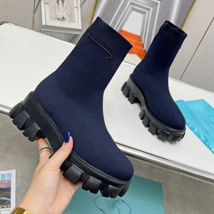 Monolit Boot Designer Luxury Marka Üçgeni Microgio Kadın Örme Üst Yuvarlak Toe Sonbahar ve Kış Platformu Ayak Bileği Botları Siyah Beyaz Pantyhose