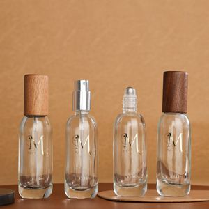 15 ml Crystal White Material Cylindrical Parfym Bottle BRONZED RAW Wood Träskydd Förpackning med tomma flaskor kan utrustas med kulspray