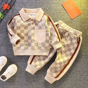 Roupas conjuntos de roupas meninos terno de outono estrangeiro 2023 calças de suéter de bebês de crianças bonitas