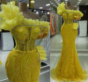 2024 ASO EBI Yellow Mermaid Prom Dress Crystals Sequined Lace Evening Formal Party Second Reception Födelsedagsengagemang Klänningar Klänningar Robe de Soiree ZJ04