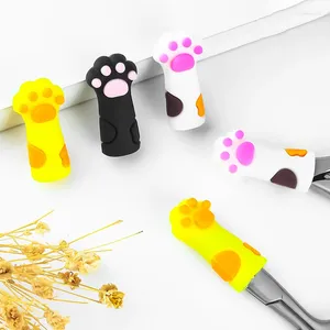 Наборы для дизайна ногтей, защитный чехол с милым котом для щипцов для кутикулы, противоскользящий силиконовый пинцет для ногтей, чехол для ножниц для омертвевшей кожи