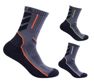 Outdoor Climbing Hiking Cycling Running Skiing Socks Men Hightop Sport Socks Quick Dry Breathable Absorb Sweat Antibacterial L2222028336