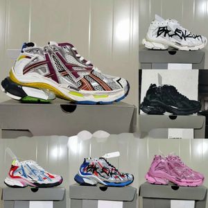 Designers shoes Runner 7.0 Casual Shoes Transmit Sense Retro Trainers Platform Balencaigaitys Shoes Black White Pink Blue BURGUNDY Deconstruction Sneakers