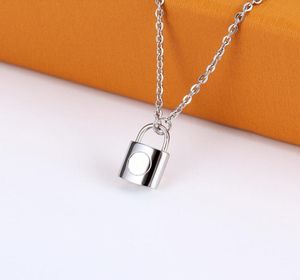 Designer Branded Couple Necklace Fashion Luxuries Lock Pendant Necklaces 18K Titanium Steel Plated Women Necklace for Birthday Gif6289727