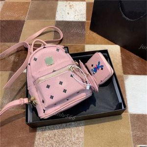 5A Leather Handbags High Quality men and women School Backpack famous Rivet printing Backpack Designer lady Bags Boy and Girl back357V