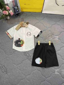 豪華なベビートラックスーツキッズデザイナー服サマーポロシャツセットサイズ90-140ボーイズガールズTシャツとショーツDec05