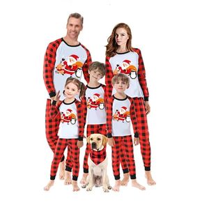 Familjsmatchande kläder Julpyjamas Set Xmas vuxna barnkläder toppbyxor Famaly Sleepwear Baby Romper 231214