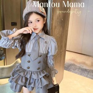 Girl S Dresses Kids Kids Girl Spring Autumn Cake abito Elegante Usile Stripe Stripe Uniforme Principessa Grey Gentile Domanda per bambini vestiti 231213