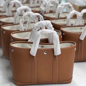 Top original Hremmss party garden tote bags wholesale Home Handmade Genuine Leather Garden Bag Party30 36 Tote Commuter Women's Handheld With Real Logo