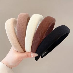 Stirnbänder Modische einfarbige Stirnbänder für Mädchen, Retro-elastische Stirnbänder, Schwamm-Haarringe, koreanische Damen-Haar-Accessoires 231213