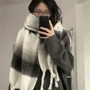 Scarves Woman's Winter 220cm Super Large Fluffy Comfortable Scarf Black White Beautiful Windproof Warm Wraps