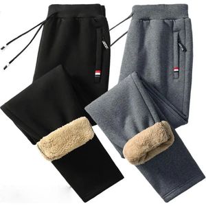 Pantaloni da uomo invernali in cotone stretto con fodera in lana spessa pelle di agnello lavorata a maglia pantaloni sportivi casual da lavoro in fabbrica 231215