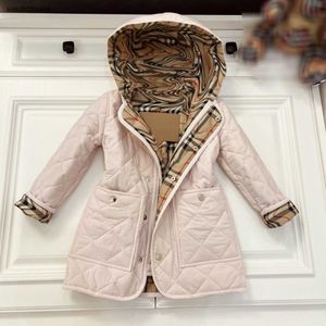 Neuer Baby-Kapuzenmantel, Winterkind, mittellange Baumwolljacke, Größe 110–170, kariertes Futterdesign, Kinder-Outwear, 5. Dezember