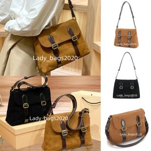 Ettväska Postman Suede Leather Bags Korea Niche Women Purse Cowhide stor kapacitet Messenger Handväska Rem axel crossbody Bag Maillard