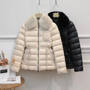 Mulheres Down Parkas Ultra Light Marca de Inverno 90% Pato Branco Down Jacket Mulheres Grande Casaco de Pele de Coelho Natural Feminino Luxo Sash Tie Up Slim Parkas 231214