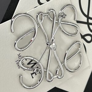 Women Loves Brooch Pin Brand Letter Pins Silver Plated Copper Brooche Designer Jewelry Brooches Breastpin Wedding Party Dress Accessories Luxury Christmas Gift