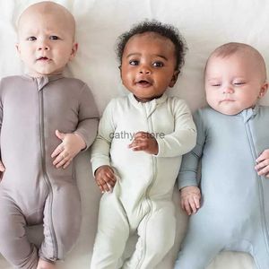 Rompers 2023 Nyfödd baby bambu fiber romper solid andningsbara långärmade kläder för 0-24m pojke tjej jumpsuit spädbarn loungewear pyjamasl231114