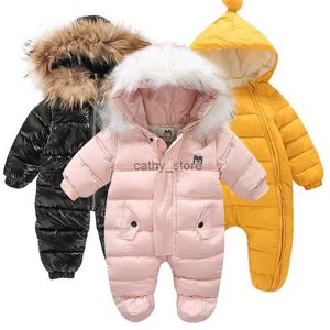 Rompers Winter Baby Kurtka plus aksamitna dziewczynka Rompers odporna na śnieg w dół bawełniany chłopiec romper nowonarodzony maluch kombinezon dziecięcy ubrań 231114