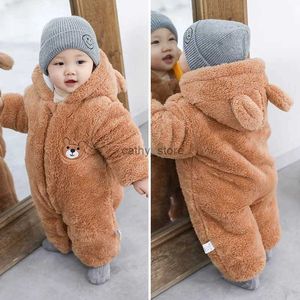 Rompers Baby Boy Ubranie Śliczne pluszowe niedźwiedź Baby Rompers Autumn Zima Keep Warm Botute Infant Girl