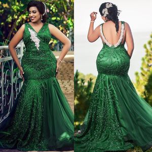 Plus Size Emerald Green aftonklänningar Elegant Mermaid V Neck Backless PROMDRESS Formella klänningar för svarta kvinnor Engagemang Gala Födelsedagsfest Prom Gown St639