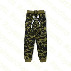 Erkek Tasarımcı Sıradan Erkekler Joggers Fashion Camo Shark Mouth Baskı Açık Sweatpants Kadın Tasarımcısı Hip Hop Pantolon Asya Boyut M-3XL Erkekler Günlük Pantolon59br