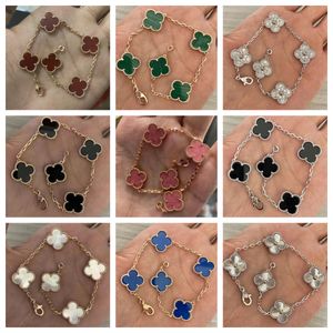 Various designer Bracelet White Red Blue Agate Shell Sier Charm Bracelets Gold Plated Four Leaf Clover Women Jewelry