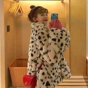 Women's Down Parkas Leopard Korta pälsrockar och jacka Kvinnor Vinter 2022 Fashion Turn-Down Collar Plush Coat Woman Keep Warm Faux Fur J