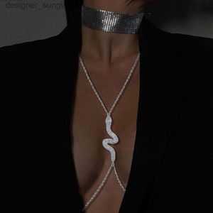 Andere Modeaccessoires Sexy Schlangen-Brustkette Halskette Geschirr Schmuck für Frauen Metall Strass Bo Kette Bikini Kristall Kleidungszubehör DekorL231215