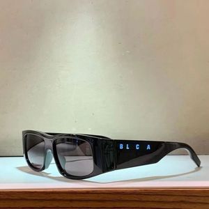 Designer-Mode-Sonnenbrille, ovaler Rahmen, Luxus-Sonnenbrille, Damen-Anti-Strahlung-UV400-Persönlichkeit, Herren-Damen-Retro-Brille, New Future Sense Driving-Urlaubsgeschenk