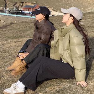 Mulheres para baixo parkas curto parkas mulheres streetwear couro do plutônio recortado para baixo casacos inverno coreano puffer jaqueta grossa quente zíper algodão acolchoado outwearsl231215