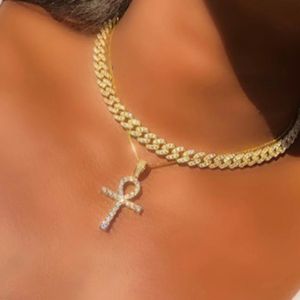 Pendant Necklaces Shiny Crystal Cross For Women Men Punk Miami Iced Out Cuban Link Chain Necklace Collar Hip hop Jewelry 231214
