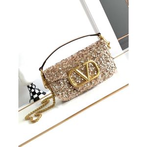 Shiny Straddle Bags Diagonal Shoulder Bag Single 3d New Chain Designer Handheld Stick Evening Sequins Purse 2024 Valenttiinos Embroidery Banquet Beaded V4J0