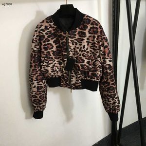 märke kvinnor jacka designer kläder för kvinnor höstrock mode leopard tryck reversibel dressing långärmade tjejjackor 15 december nyanlända