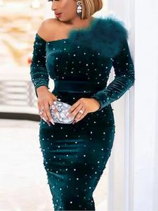 Urban Sexy Dresses Bodycon Dress Women Green Christmas Party Velvet Winter Feather Shiny Sequin Evening Mante Sexig Night Out Birthday Glitter Gown 231215