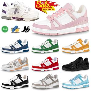 Tops Luxury Designer Shoes Woman Black And White Red Triple Pink Leather Lace Up Platform Sole Sneakers Mens Womens Italy Brand Red Bottoms Trainers Dhgate.com Tennis