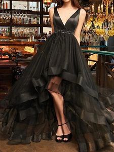 Abito da ballo nero con perline alte e basse 2024 Scollo a V senza maniche asimmetrico in tulle Abiti da sera di compleanno Robe De Soiree Nuovo design