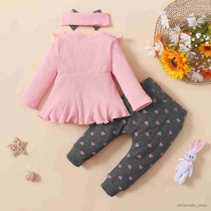 Conjuntos de roupas Bebê Meninas Roupas Set New Born Rosa Ruffle Tops Coração Imprimir Bow Calças Criança Princesa Roupas Moda Infantil Outfits Terno R231215