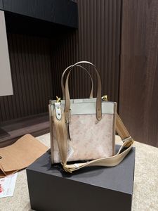 Kadınlar Crossbody Classic Toates Field Leisure Bag Tasarımcı Sırt Çantası Stili Moda Trend Seyahat Alışveriş Çantası Empreinte Hobo Çanta Retro Yüklenebilir Omuz Kayışı