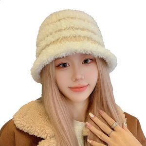 Ärrar koreanska plysch Panama hatt kvinnor hink fiskare mössa kvinnlig vinter japansk mjuk fluffig randig varm bassäng för 231214