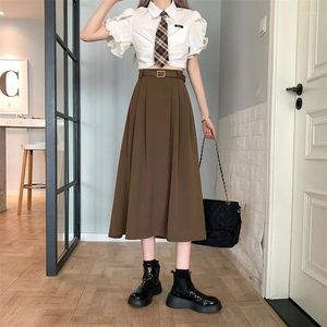 Gonne Streetwear autunno inverno per donna 2023 gonna a pieghe nera elegante di lusso chic vita alta lunga moda coreana con cintura
