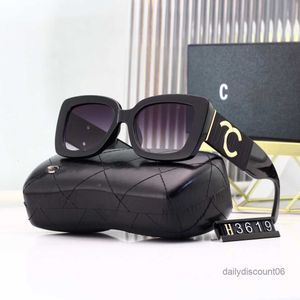 Nya CC Solglasögon Fashion Designer CH Sun Glasses Retro Fashion Top Driving Outdoor UV Protection Fashion Logo Log för kvinnor Män solglasögon med Box Do1L