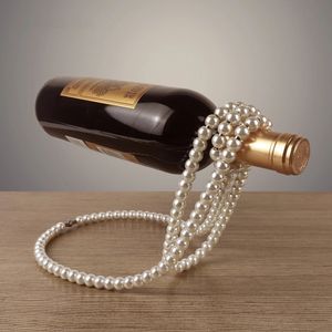 Dekorativa föremål Figurer Creative Pearl Necklace Wine Rack Luxury Magic Metal Hell Hanging Suspension Bottle Holder Home Desktop Decoration 231216