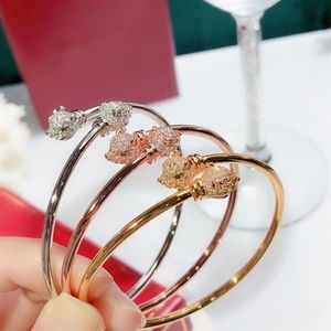 gioielli della serie Panthere 18K personalizzazione avanzata Bracciale con la massima qualità del contatore Bracciali vintage 2021 nuovo designer europeo si248E